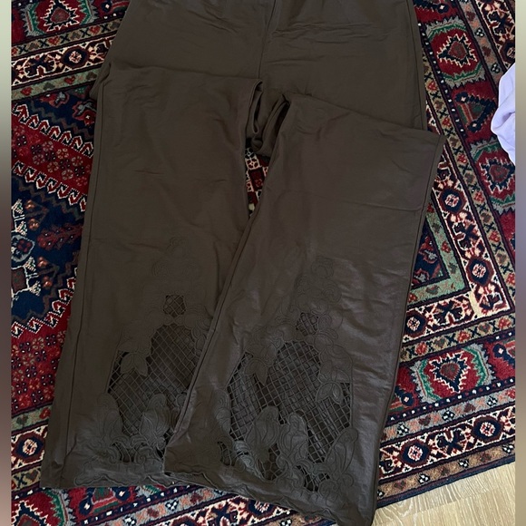 Pant with embroidered trim - Picture 3 of 5